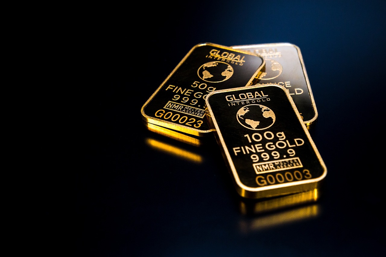 How to Choose the Best Savings Insurance Plan to Accomplish Your Money Goals?
